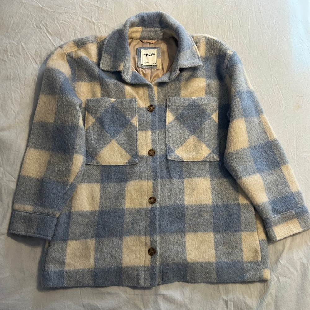 Abercrombie & Fitch blue and cream plaid shacket * Never been worn
